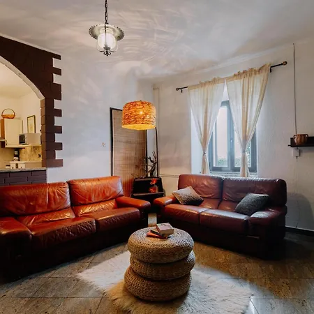 Cozy Getaway House Luana 別荘 ブゼト